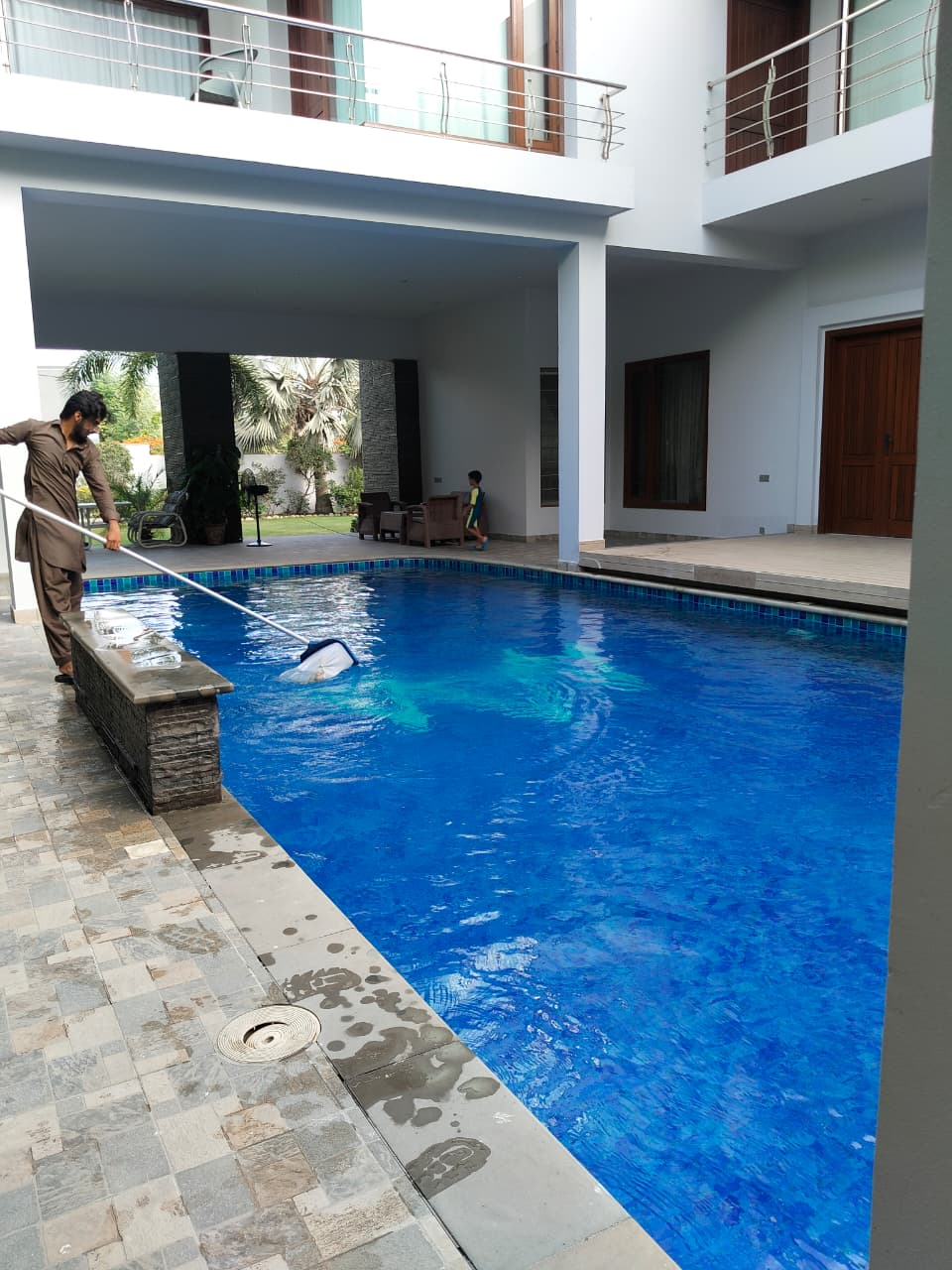 swimming pool cleaning service projects